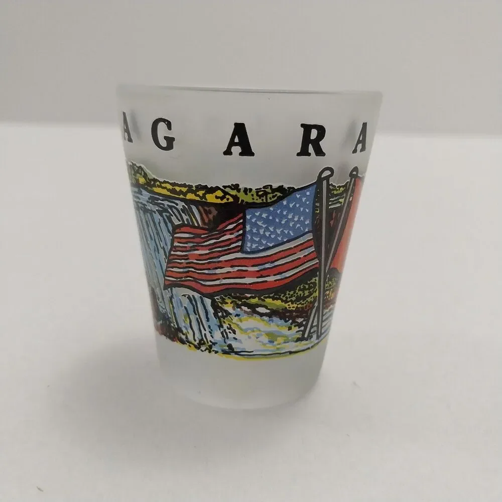 Niagara Falls Souvenir Shot Glass Featuring American and Canadian Flags #K006